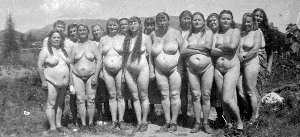 Голые женщины в лагерях фото