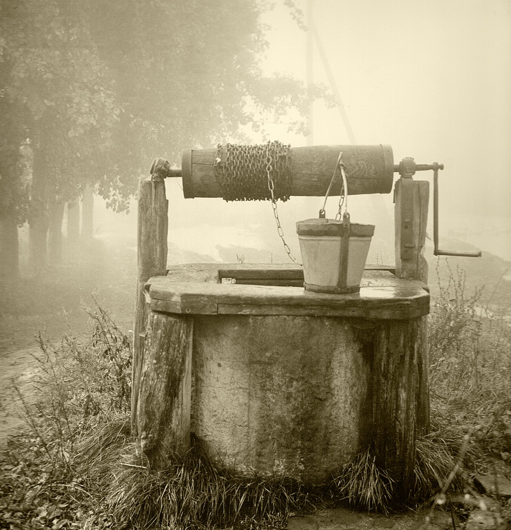 Источник воды и хранитель тайн - История России в фотографиях