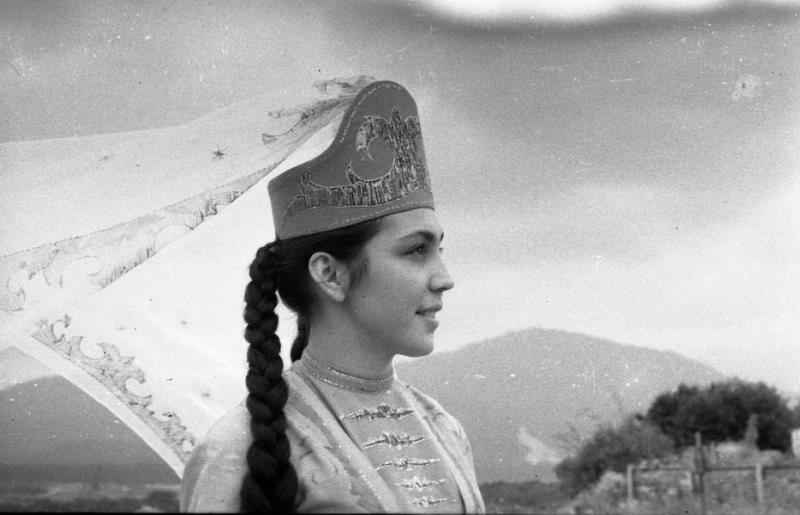 Девочка на осетинском