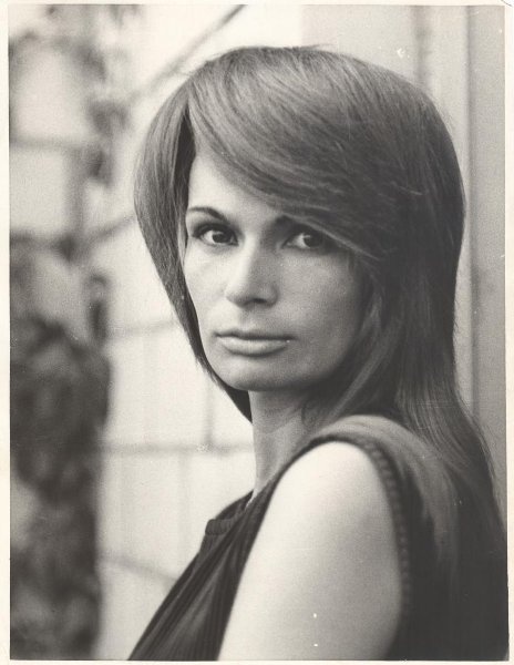 Портрет Джеммы Фирсовой, 1960 - 1979. Выставка «Сделано с любовью» с этой фотографией.