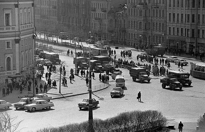 Фото "Из серии «Петроград. Ленинград. Санкт-Петербург»", 1970-е, г ...