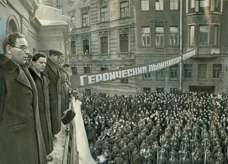 Встреча героических лыжников – участников боев в Финляндии, март 1940, г. Ленинград. Видеовыставка «Забытая война» с этой фотографией.&nbsp;