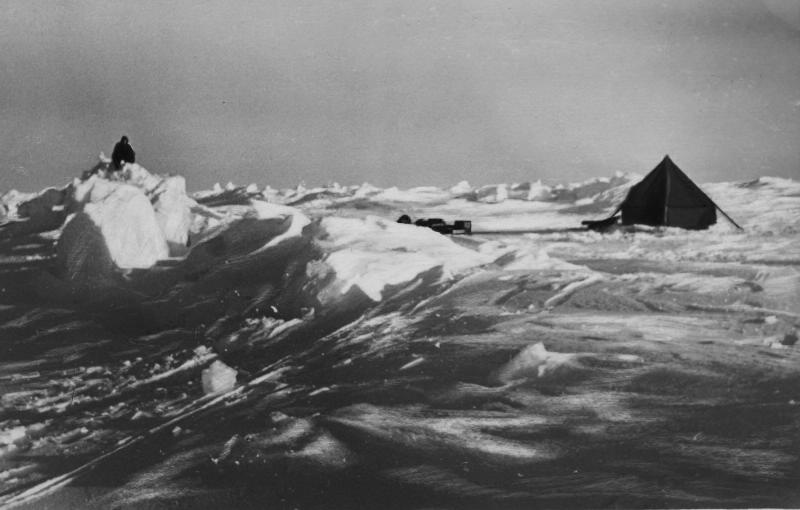 Океанографическая палатка в лагере № 2 высокоширотной экспедиции, 1948 год, Северный полюс