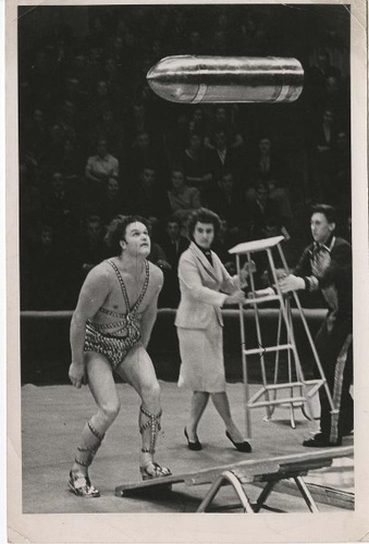 Первый выпуск плейбоя в 1953 фото