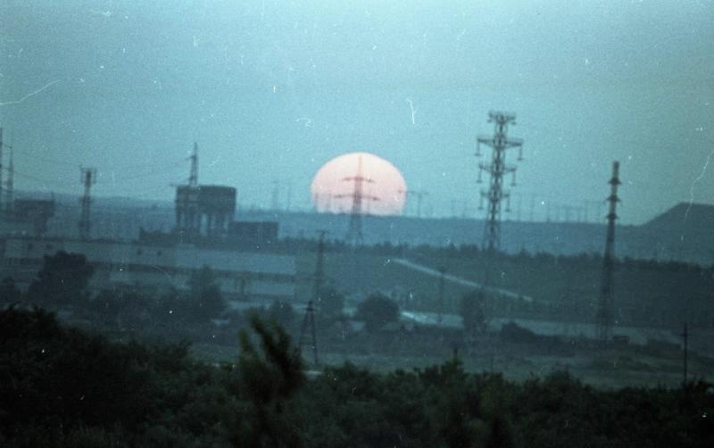 Закат над городом, 1967 год, Волгоградская обл., г. Волжский