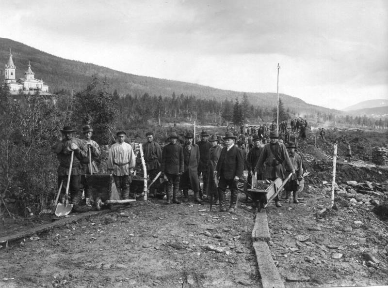 Группа людей на приисках, 1900-е, Сибирь