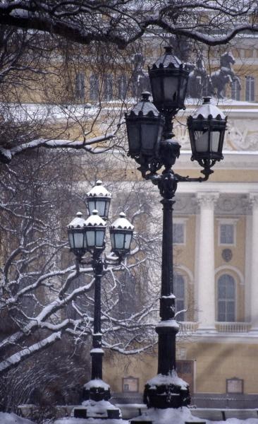Декоративные фонари на площади Островского, 1992 - 1995, г. Санкт-Петербург