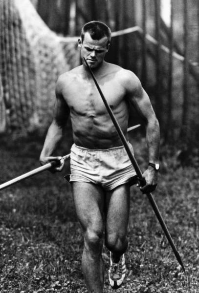 Олимпийский чемпион Янис Лусис на тренировке, 1960-е. Выставка «Советские покорители Олимпа» с этой фотографией.