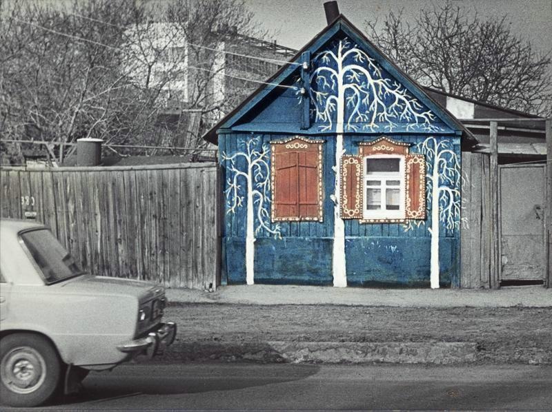 Саратовский лубок, 1984 год, г. Саратов. Выставка: «Заигравшие новыми красками» с этой фотографией.