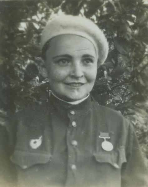 Портрет женщины, 22 июня 1941 - 9 мая 1945