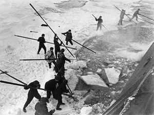 Аврал на ледоколе «Красин» в Восточно-Сибирском море, 23 октября 1936, Чукотский АО