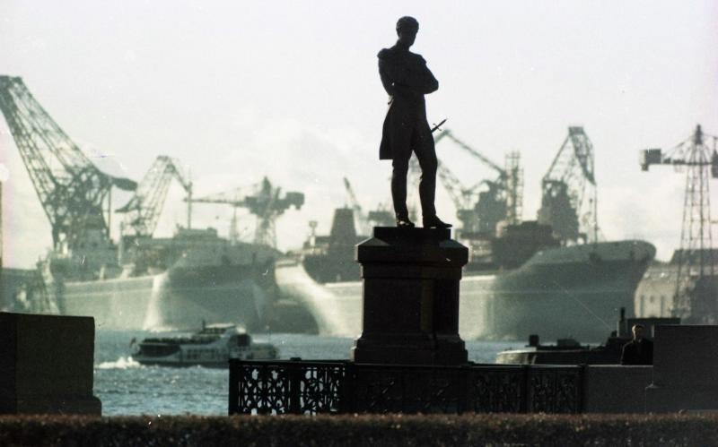 Памятник адмиралу Крузенштерну, 1961 - 1969, г. Ленинград