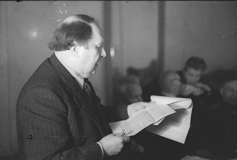 Писатель Алексей Николаевич Толстой читает рукопись, 1939 - 1944