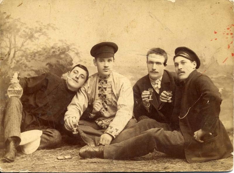 Мужские посиделки, 1900-е