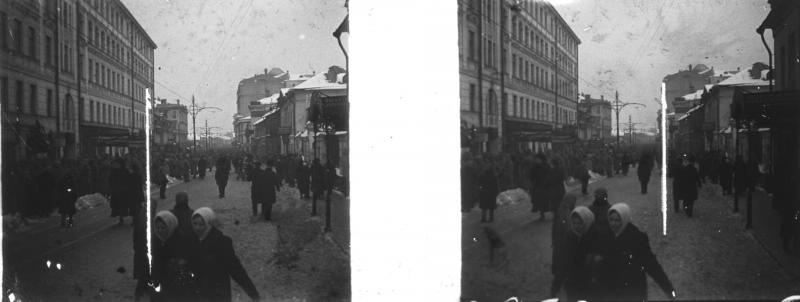 Революционное шествие на Покровке, 1917 год, г. Москва. 