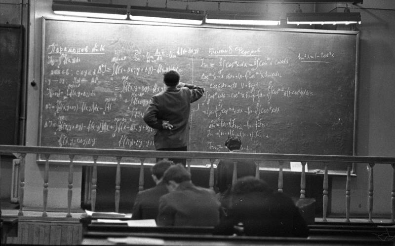 Экзамен по математике в ЛЭТИ, 1960-е, г. Ленинград