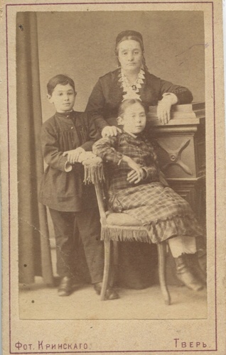 Семейная фотография, 19 ноября 1885, г. Тверь