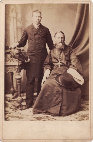 Протоиерей Иоанн Сергиев (о. Иоанн Кронштадтский) с помощником, 1880 - 1895, г. Кронштадт