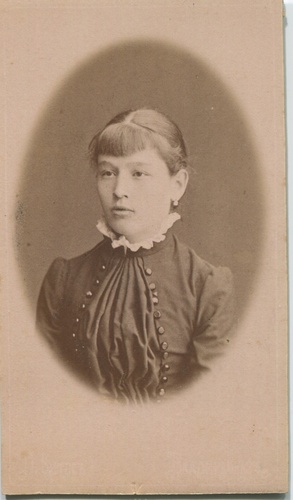 Портрет неизвестной, 1 января 1870 - 6 декабря 1889, г. Владикавказ