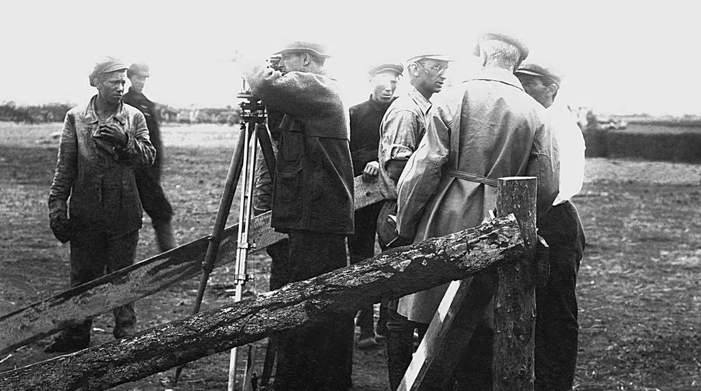 Фото Разметка площадки для строительства ЧТЗ, 1929 год, г Челябинск