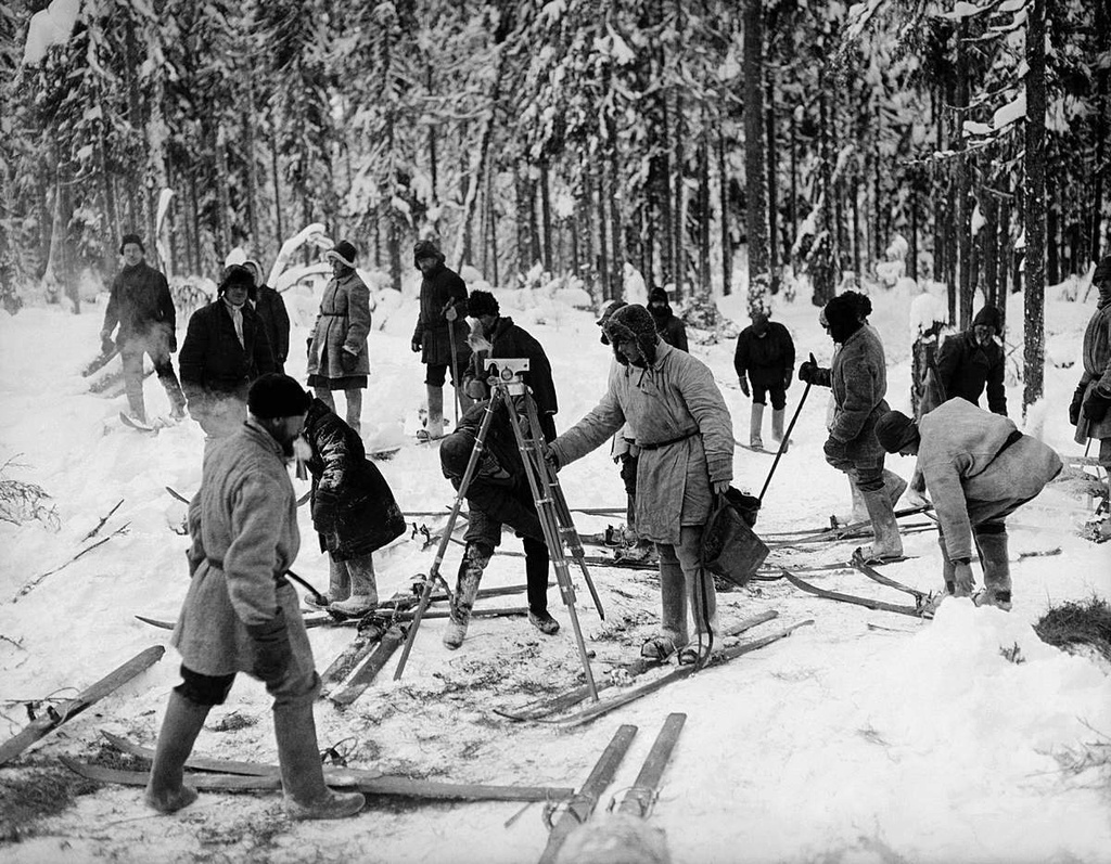 Подготовка к геодезической съемке, 1929 год, Уральская обл., Троицкий округ, Магнитный р-н