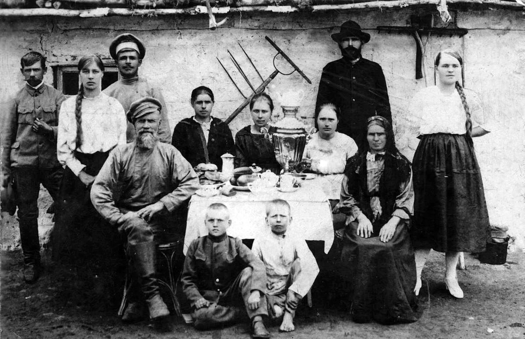 Заимка Биринцева, июнь - август 1920, Челябинская губ.. Земельный кодекс РСФСР с 1918 года разрешал трудовую заимку земли с целью «приложения личного труда к свободной государственной земле». После сплошной коллективизации заимки прекратили свое существование.&nbsp;&nbsp;