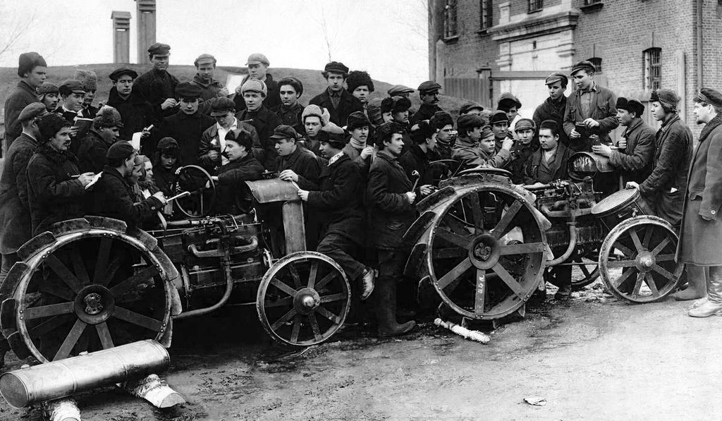 Первые в округе. Город Камбарка 1923 1927 года.