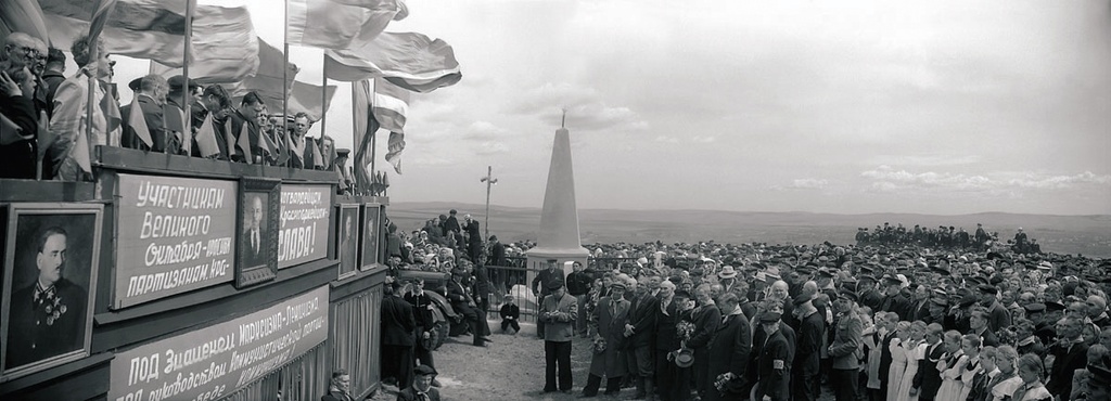 Памятник партизанам, Верхнеуральск