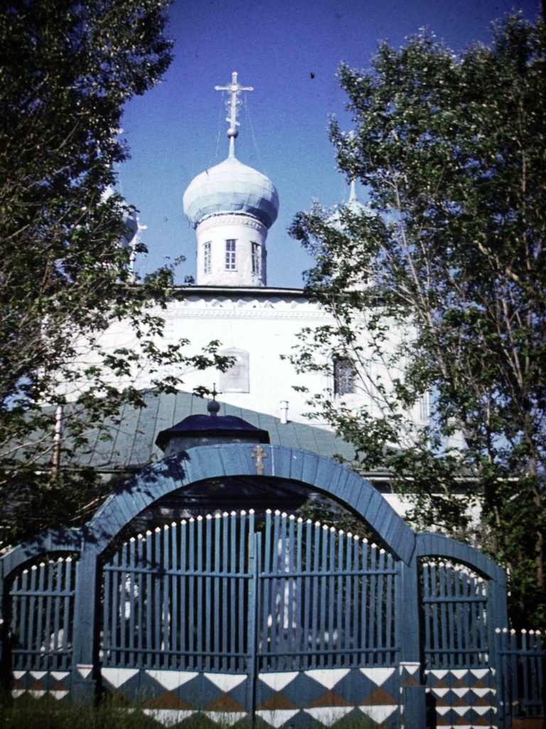 Церковь, 1977 год, Калининская обл., Бежецкий р-н, с. Сукромны. Выставка «Родом из Чудинково» с этой фотографией.&nbsp;
