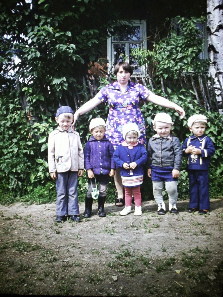 «Ребятня», 1977 год, Калининская обл., Бежецкий р-н, дер. Чудинково. Выставка «Родом из Чудинково» с этой фотографией.&nbsp;
