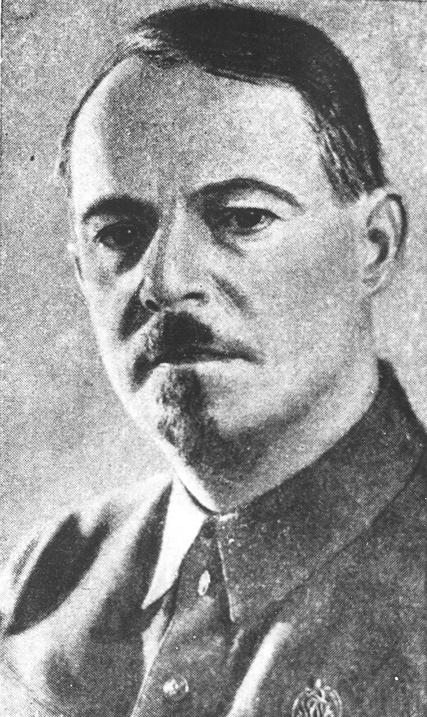 Сергей Петрович Богословский, 1 января 1928 - 1 сентября 1935, Московская обл., с. Костино. Ныне город Кролев.&nbsp;Фотография из альманаха «Болшевцы» от 1936 года под редакцией Максима Горького, которую прислал Гена Рыбак.