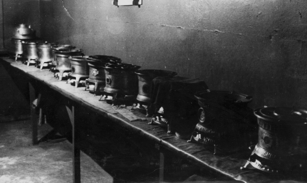 Керогазы, 1928 - 1937, Московская обл., с. Костино. Ныне город Королев. Фотографию прислал Гена Рыбак.