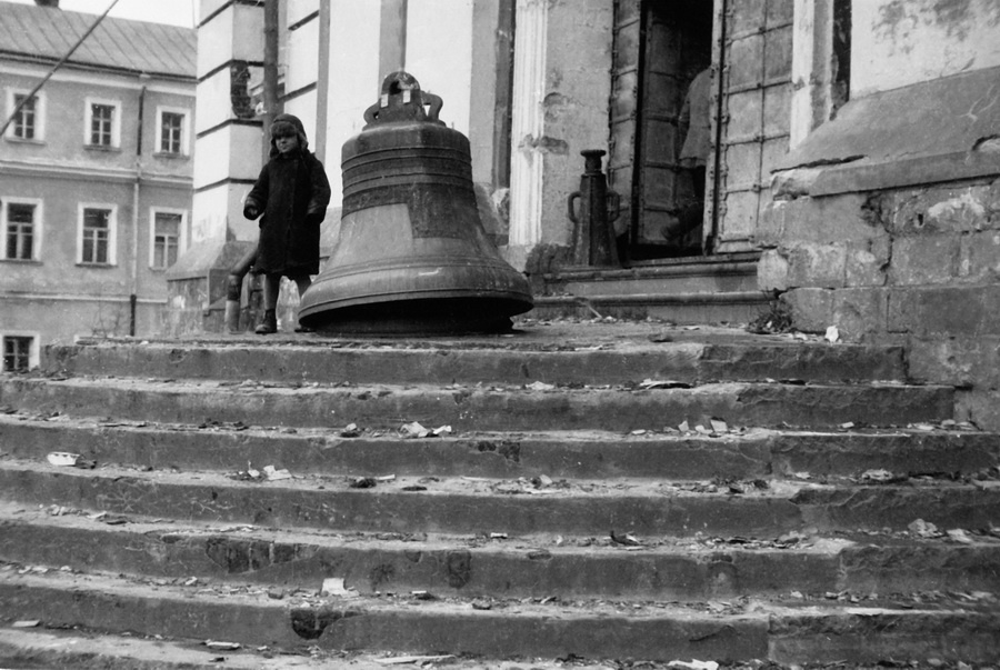 Из серии «Колокола. Сергиев Посад», 1930 год, Московская обл., г. Загорск. Ныне Сергиев Посад.