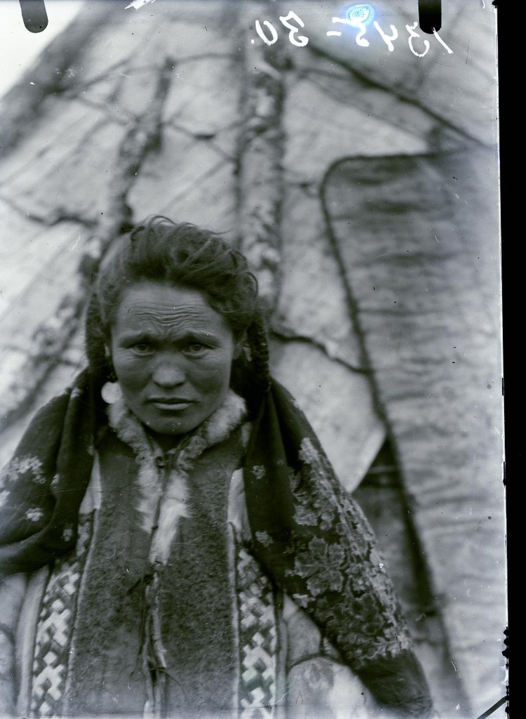 Портрет женщины, 1908 год, Пермская губ.. Манси.Выставка «В фотообъективе Кунсткамеры: антропологическая фотография» с этой фотографией.&nbsp;