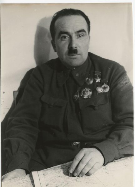 Ленфронт. Генерал Иван Федюнинский, 1941 год