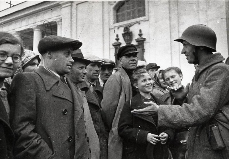 22 июня 1939 г. Осв— освобожден. Освободительный поход красной армии фото встреча. Дня ветеранов, Кассель, 4 июня 1939 г.. Улица гештраса 1939 г.