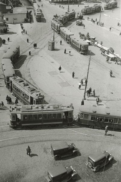 Площадь у Красных ворот, 1932 год, г. Москва. Видео «120 лет московскому трамваю», «По дороге в Красное село» с этой фотографией.