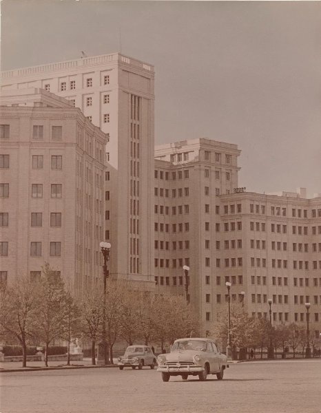 Государственный университет города Харькова, 1950-е, г. Харьков. Харьковский государственный университет имени Горького, ныне – имени Каразина.