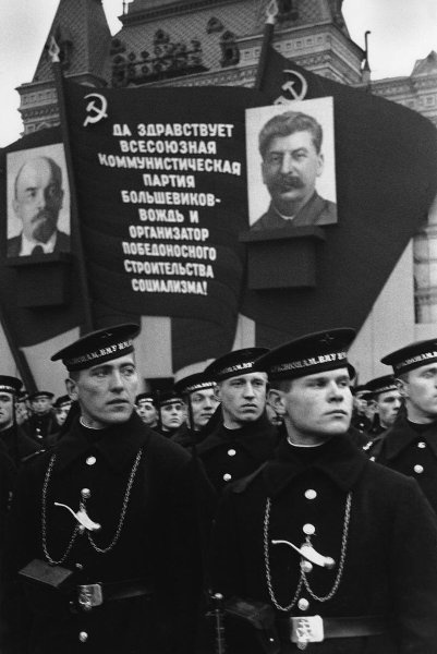 Военный парад на Красной площади, 7 ноября 1936, г. Москва. Выставка «7 Ноября. Демонстрации, митинги, парады» с этой фотографией.&nbsp;