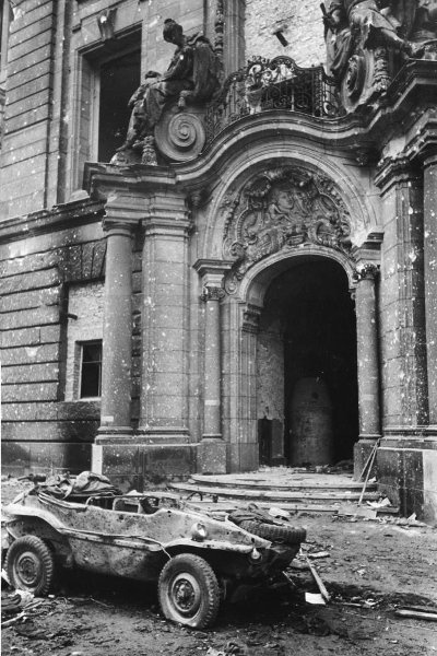 Здание гестапо, май 1945, Германия, г. Берлин