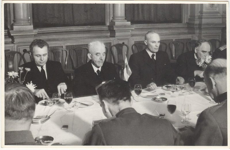 Участники переговоров на банкете, 19 сентября 1944, г. Москва