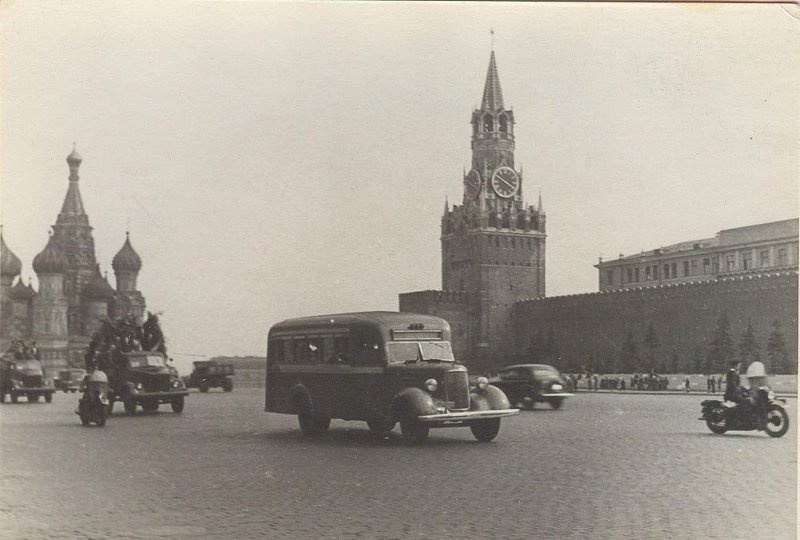 Похороны Николая Семашко, 1949 год, г. Москва. Выставка «Московский автобус» с этой фотографией.