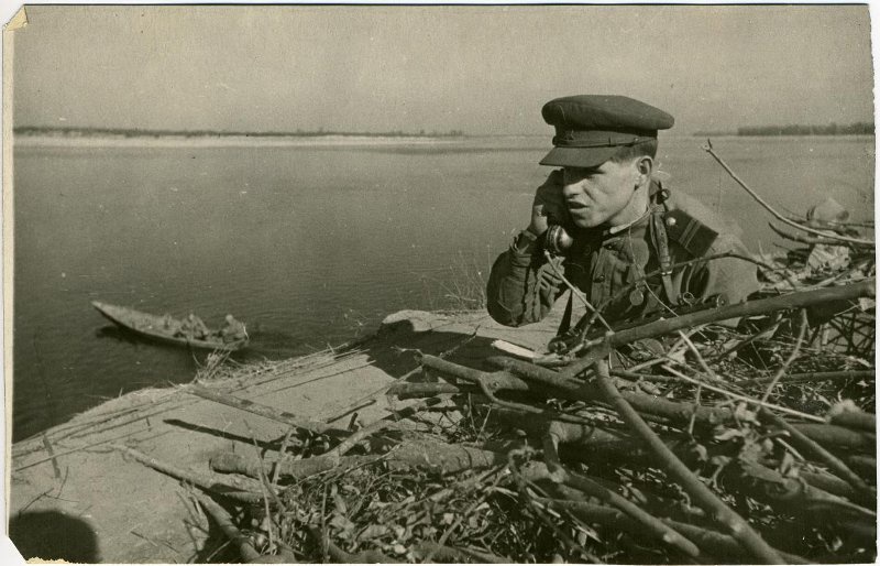 Фото "Разведчик-наблюдатель артиллерийской батареи младший сержант М. М ...