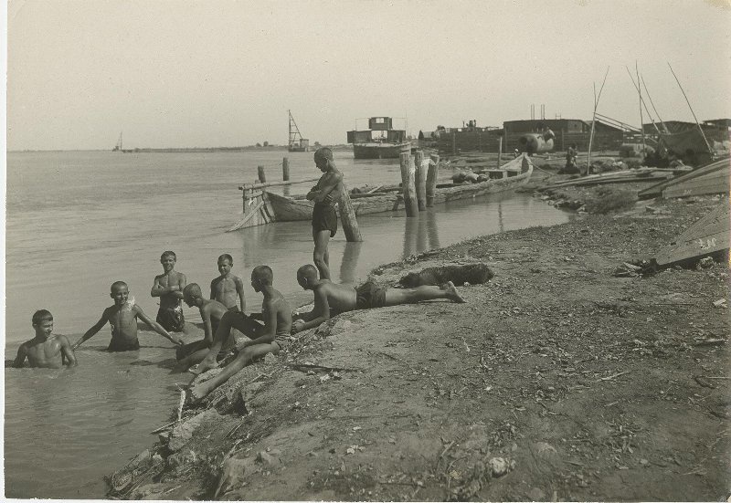 Купание мальчишек, 1929 - 1930, Узбекская ССР