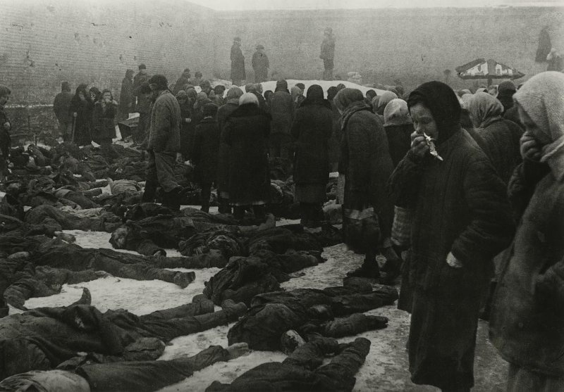 «4000 мирных жителей расстреляли фашисты перед отступлением», 16 февраля 1943, г. Ростов-на-Дону
