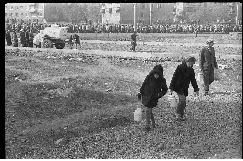 День Победы на проспекте Кузнецкстроевском, 9 мая 1981, Кемеровская обл., г. Новокузнецк