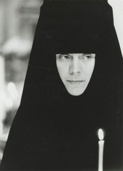 Монахиня, 1980-е. Выставка «Свеча горела...» с этой фотографией.