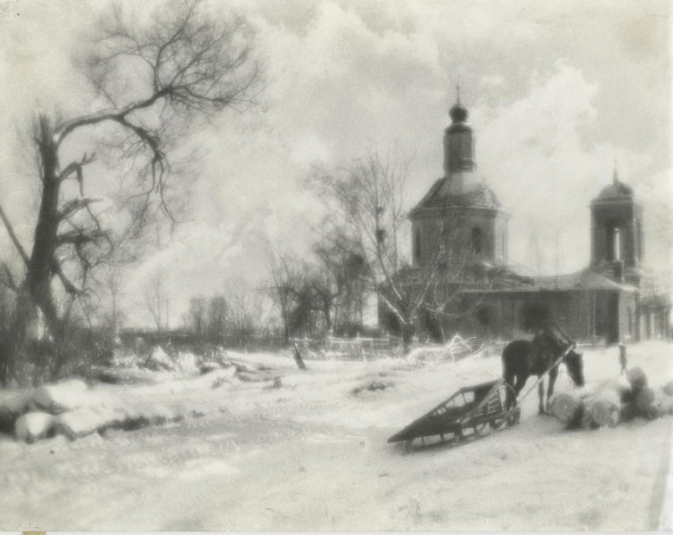 Зимой в деревне, 1960-е. Выставка «По России на санях» с этой фотографией.