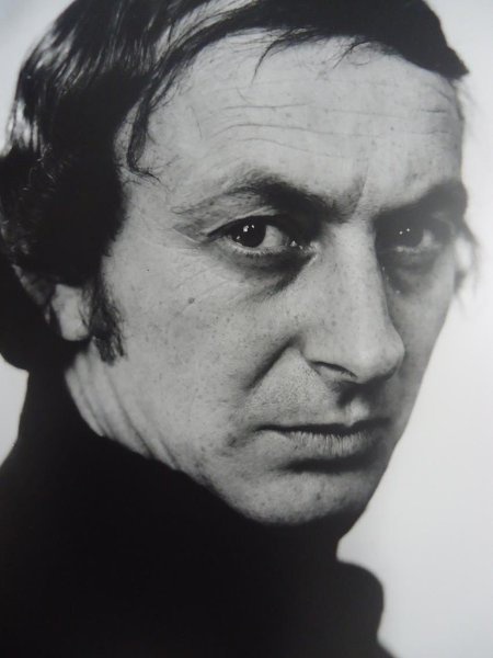 Поэт Лев Беринский, 1982 год. Выставка «"Сто строк…"» с этой фотографией.