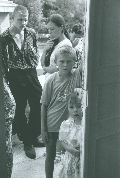Без названия, 2 августа 1998, Краснодарский край, станица Раевская. Выставка «Дети 90-х» с этой фотографией.